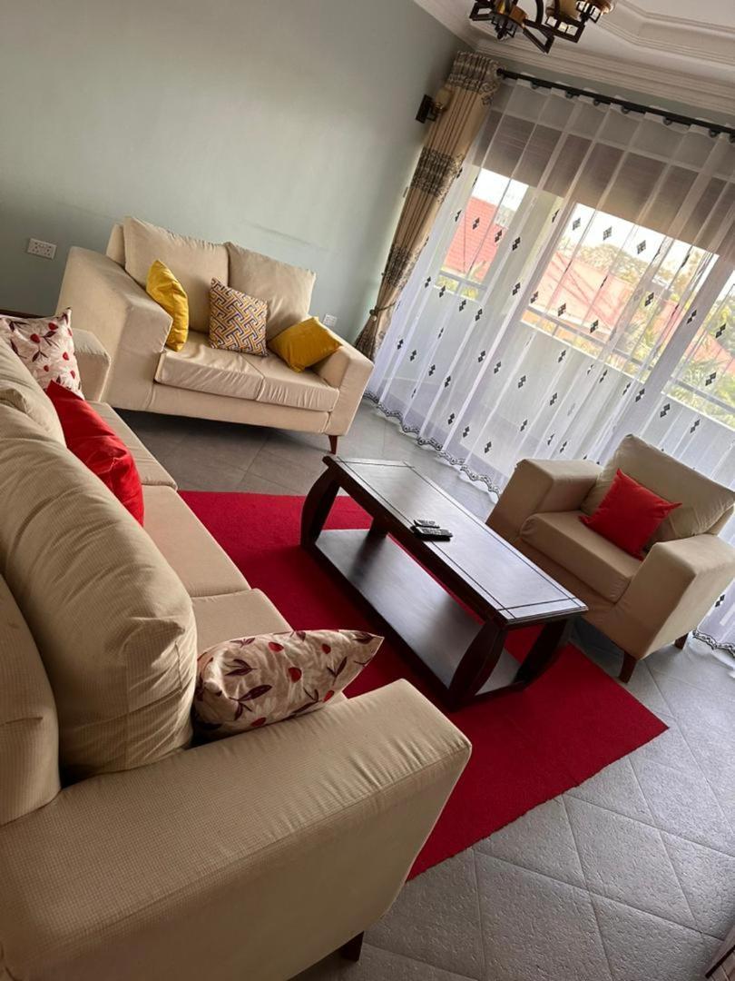 Apartament Elena & Kimberly Gulu Zewnętrze zdjęcie
