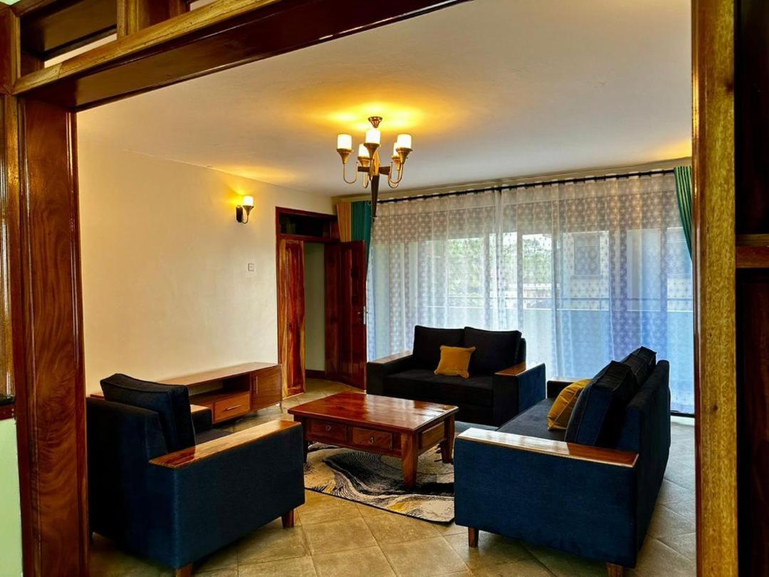 Apartament Elena & Kimberly Gulu Zewnętrze zdjęcie