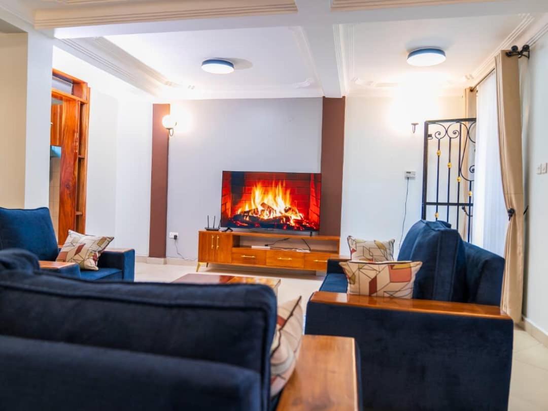Apartament Elena & Kimberly Gulu Zewnętrze zdjęcie