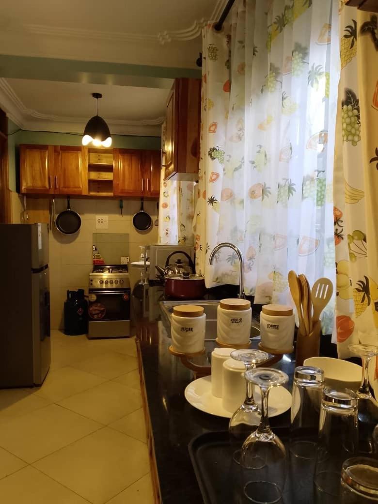 Apartament Elena & Kimberly Gulu Zewnętrze zdjęcie