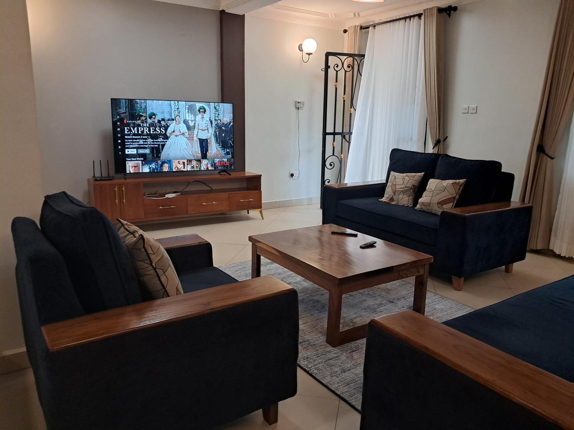 Apartament Elena & Kimberly Gulu Zewnętrze zdjęcie
