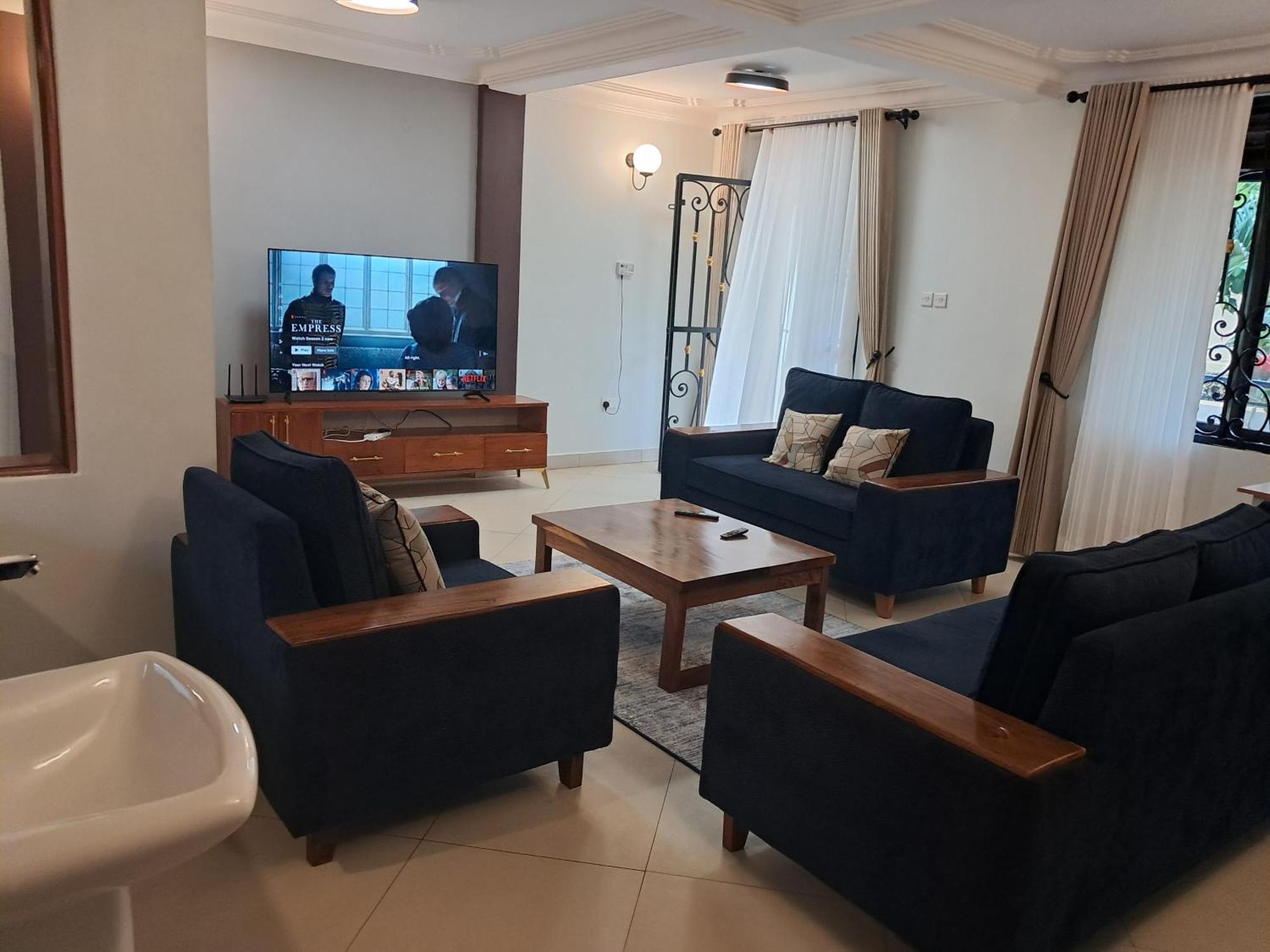 Apartament Elena & Kimberly Gulu Zewnętrze zdjęcie